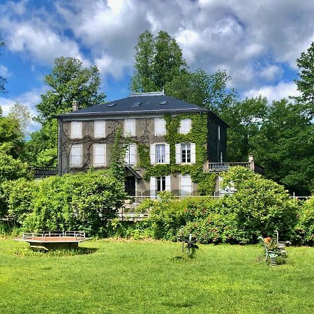 Chalet Dans Le Parc D'Un Manoir Du Xixeme Angles  Εξωτερικό φωτογραφία