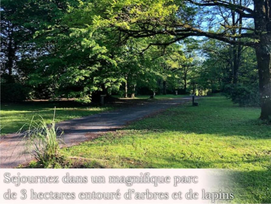 Chalet Dans Le Parc D'Un Manoir Du Xixeme Angles  Εξωτερικό φωτογραφία